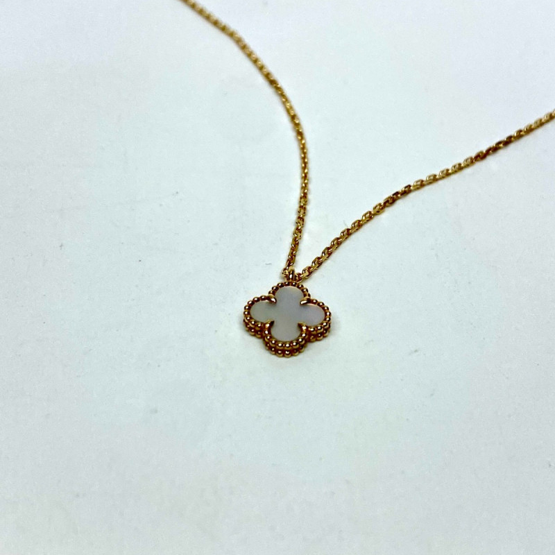 Van Cleef & Arpels Sweet Alhambra Necklace 18k Yellow Gold Mother of Pearl
