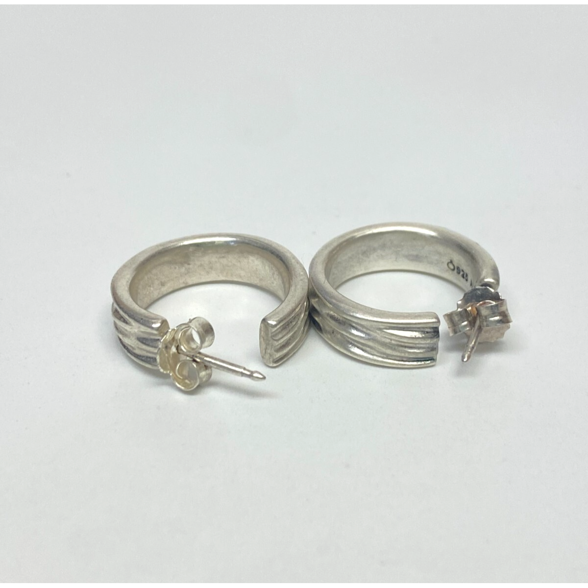 Authentic PANDORA 925 Organically Shaped 18.2mm Hoop Earrings - PANDORA