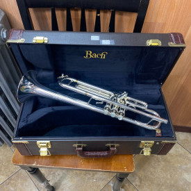 Bach Stradivarius Model 43 Professional Trumpet, Silver-Plated