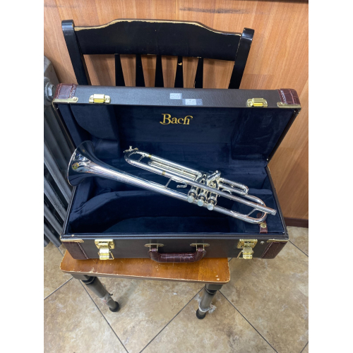 Bach Stradivarius Model 43 Professional Trumpet, Silver-Plated
