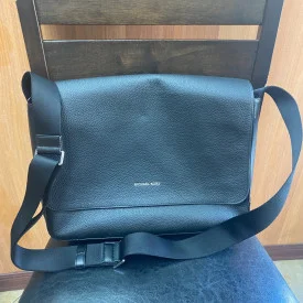 Mason 33S0LMSM7E Explorer MSGR Leather Messenger Bag In Black