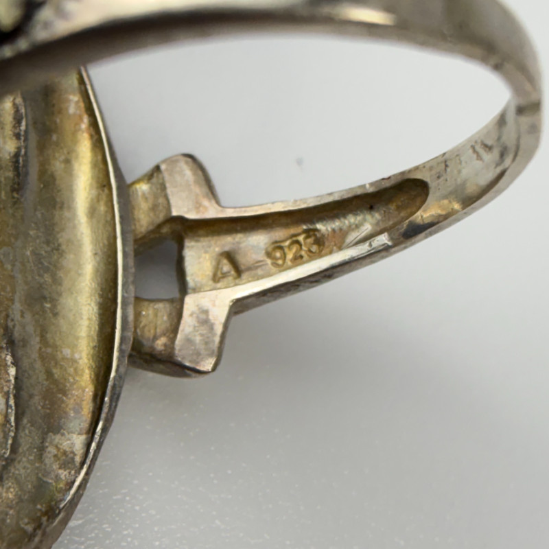 Oval Blue Lapis Lazuli and Marcasite Halo Gemstones Sterling Silver Vintage Ring