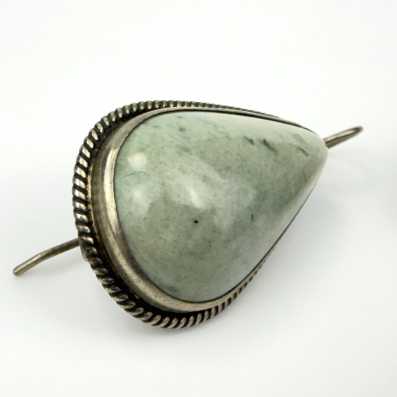 Native American Style Sterling Silver Pale Green Jade Dangle Earring