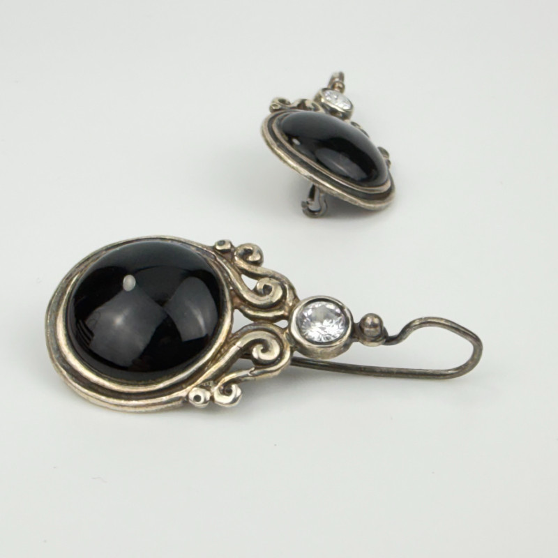Vintage 925 Sterling Silver - Black Onyx Round Dangle Earrings