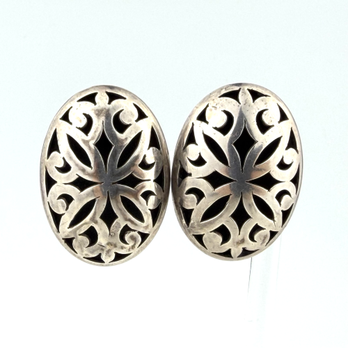 Signed Taxco Sterling Silver Oval Filigree Clip Earrings – Scrollwork Design Signed Taxco Sterling Silver Oval Filigree Clip Earrings – Scrollwork Design