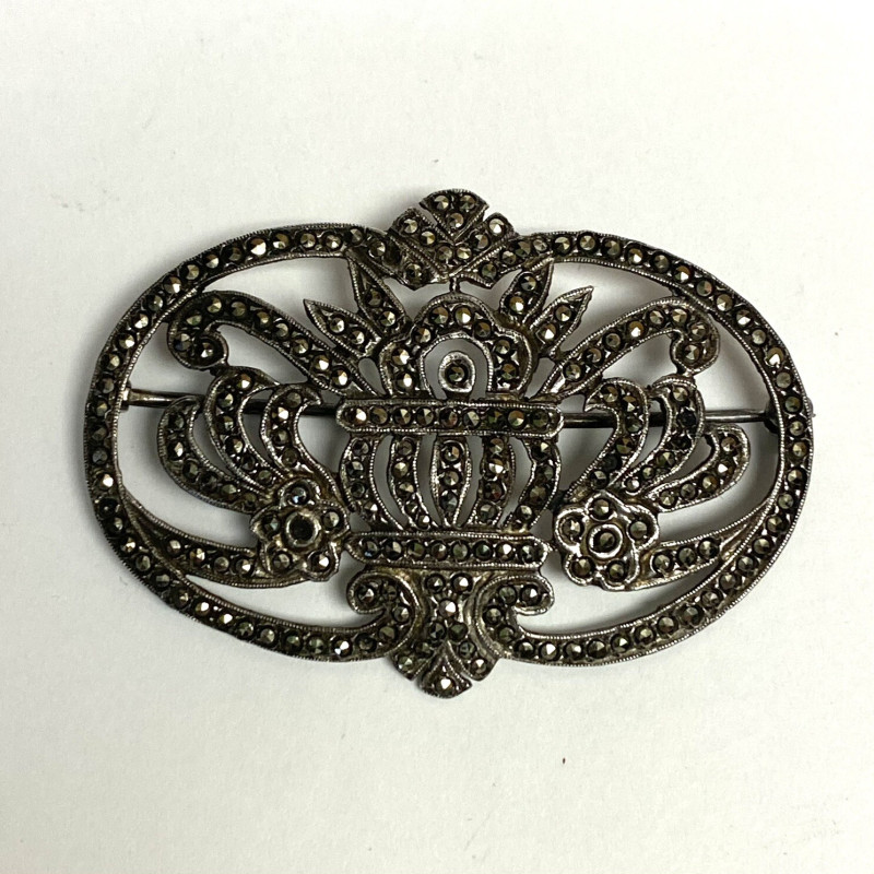 Vintage Designed Flower Patterned Marcarsite Brooch Pin Vintage Designed Flower Patterned Marcarsite Brooch Pin