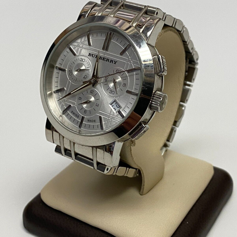 Burberry Chronograph Men's Watch Model BU1372 Stainless Steel Band & Face Burberry Chronograph Men's Watch Model BU1372 Stainless Steel Band & Face