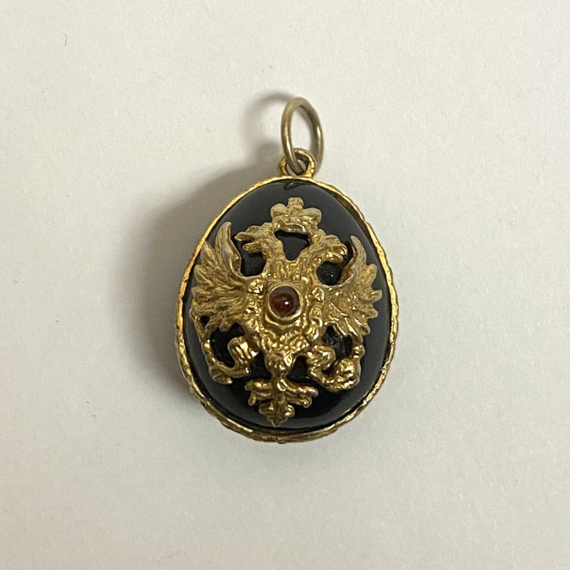 Antique Sterling Silver & And Black Colored Enamel Egg With Red Stone Penda