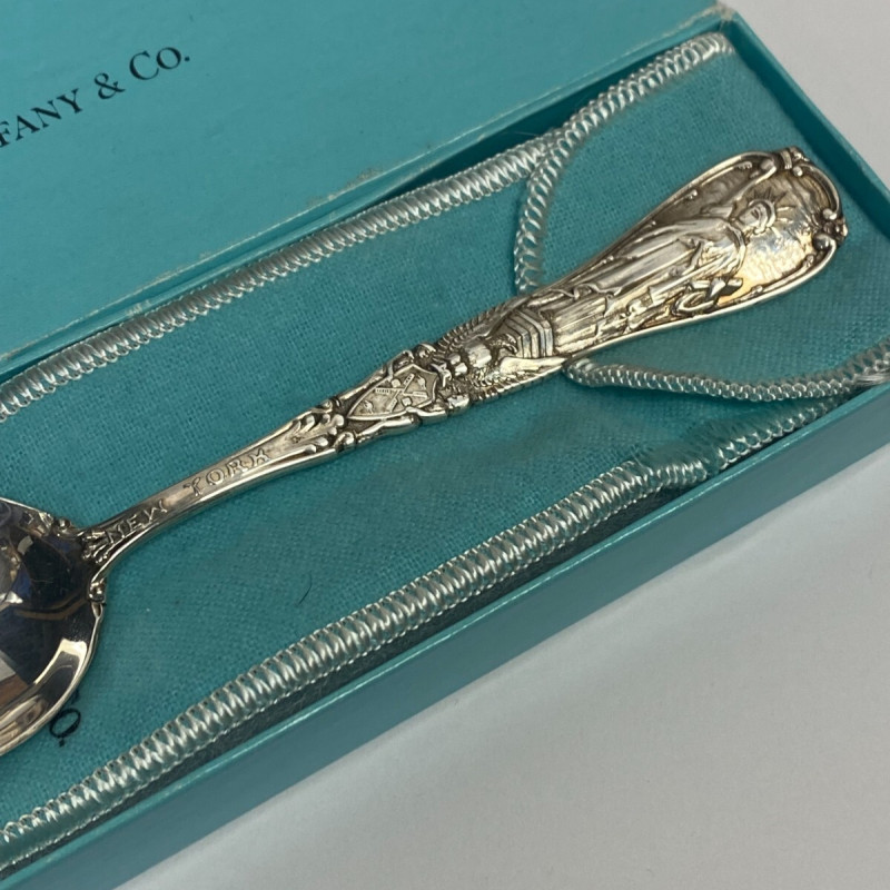 Souvenir Spoon "Statue of Liberty" New York City by Tiffany & Co - Sterling, 6" Souvenir Spoon "Statue of Liberty" New York City by Tiffany & Co - Sterling, 6"