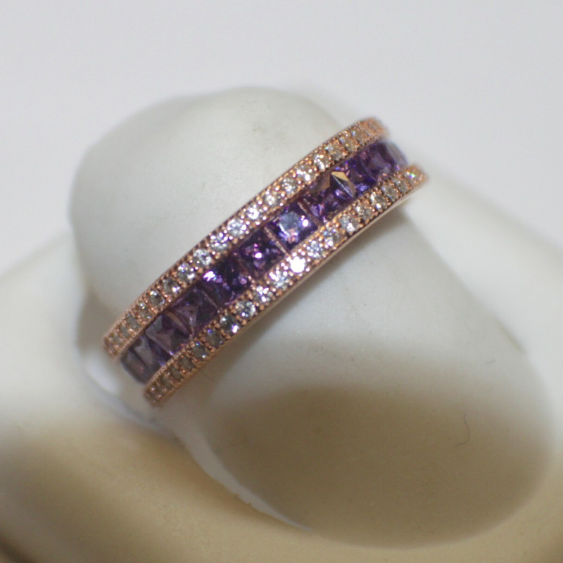 Shashi Lavashing Pink Rubies & Diamond Round Woman Ring Size 6 Shashi Lavashing Pink Rubies & Diamond Round Woman Ring Size 6