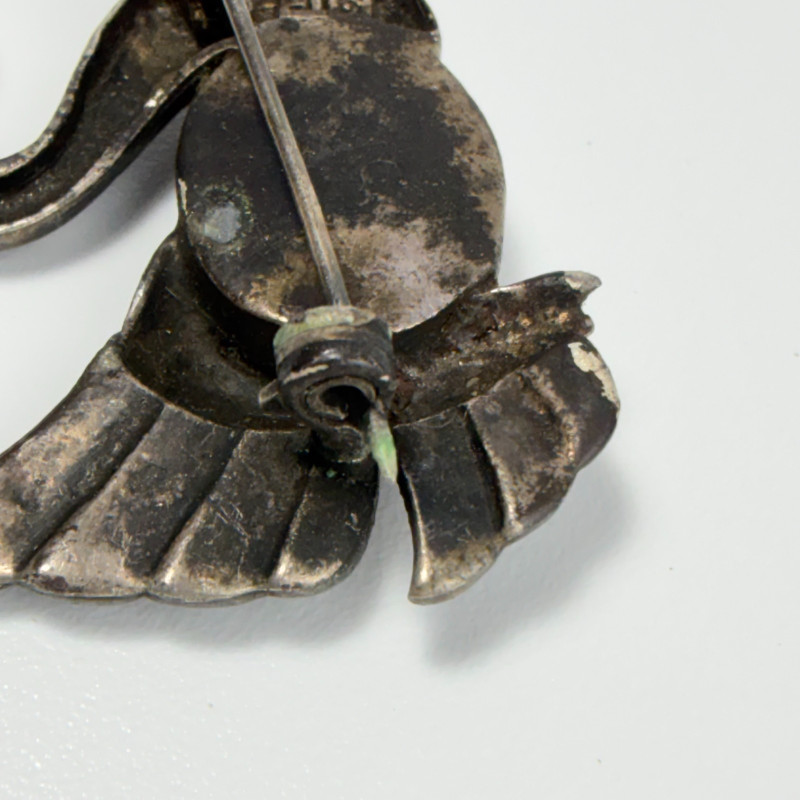 Vintage Sterling Silver Swan Brooch with black Onyx Belly and Marcasite detail