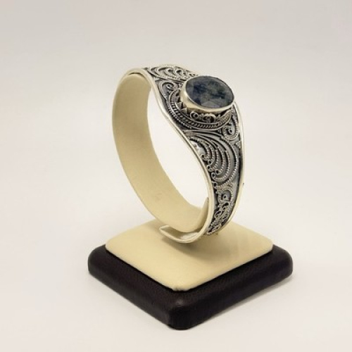 Vintage 925 Sterling Silver Filigree Cuff Bracelet Natural Blue Gray Gemstone Vintage 925 Sterling Silver Filigree Cuff Bracelet Natural Blue Gray Gemstone