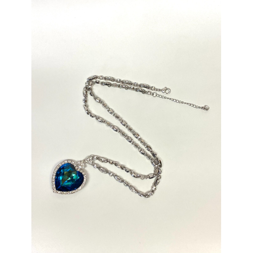 Heart-Shaped Blue Glass Pendant Necklace with Silver-Tone Chain - Elegant Design Heart-Shaped Blue Glass Pendant Necklace with Silver-Tone Chain - Elegant Design