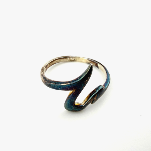 925 Sterling Silver Abstract Wave Ring with Rainbow Iridescent Patina 925 Sterling Silver Abstract Wave Ring with Rainbow Iridescent Patina