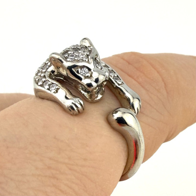 Vintage-Style Silver 925 Panther Ring – Pave CZ Stones, Size 7 Vintage-Style Silver 925 Panther Ring – Pave CZ Stones, Size 7