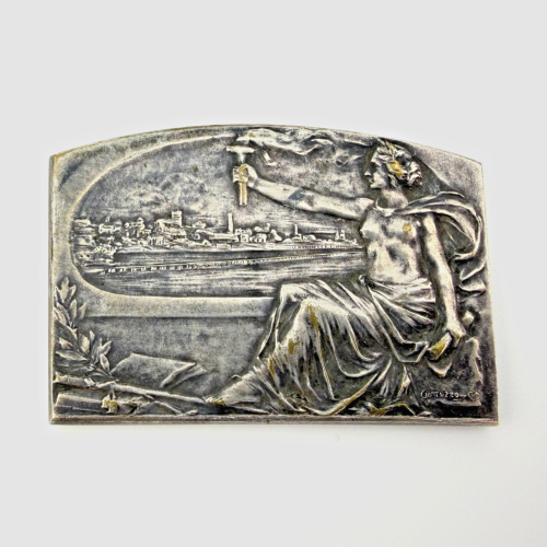 Uruguay 1915 Art Nouveau seated lady, torch, citizen behind, port, beauty medal Uruguay 1915 Art Nouveau seated lady, torch, citizen behind, port, beauty medal