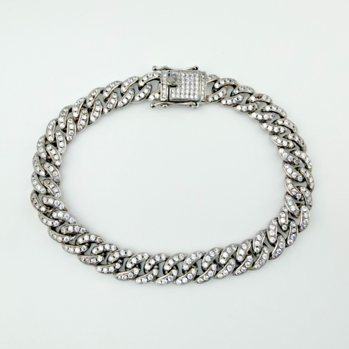 925 BSI Cuban Link Bracelet Fully CZ Encrusted – Miami Cuban Style 8.5'' 925 BSI Cuban Link Bracelet Fully CZ Encrusted – Miami Cuban Style 8.5''