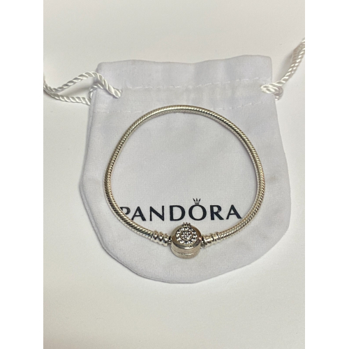 Authentic Pandora Moments Sparkling Crown O Snake Chain Bracelet 7 inches Authentic Pandora Moments Sparkling Crown O Snake Chain Bracelet 7 inches