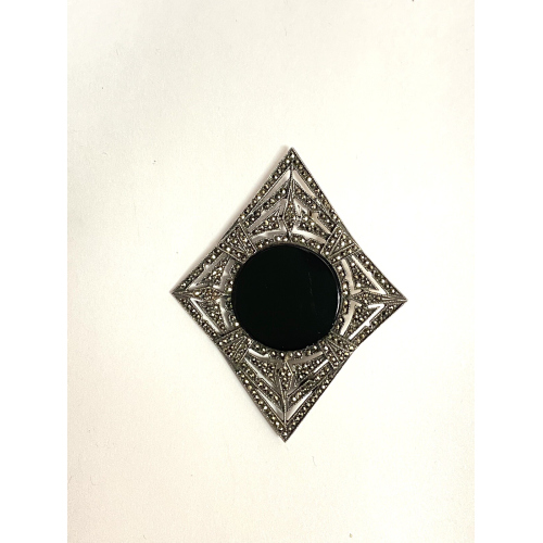 Vintage Sterling Marcasite Black Centered Stone Diamond Shaped Brooch Pin Vintage Sterling Marcasite Black Centered Stone Diamond Shaped Brooch Pin