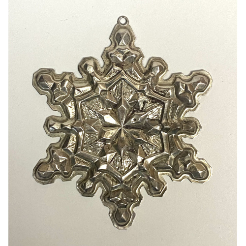 1971 Gorham Sterling Silver Christmas Snowflake Ornament !!! 20.4 grams 1971 Gorham Sterling Silver Christmas Snowflake Ornament !!! 20.4 grams