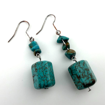 Vintage Navajo Style Natural Turquoise Beaded Dangle Earrings Vintage Navajo Style Natural Turquoise Beaded Dangle Earrings