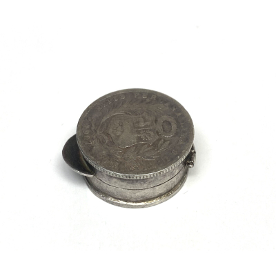 ANTIQUE 1907 Repub: Peruana Lima 9 Fino: F.G. Silver Coin Mini Container RARE ANTIQUE 1907 Repub: Peruana Lima 9 Fino: F.G. Silver Coin Mini Container RARE